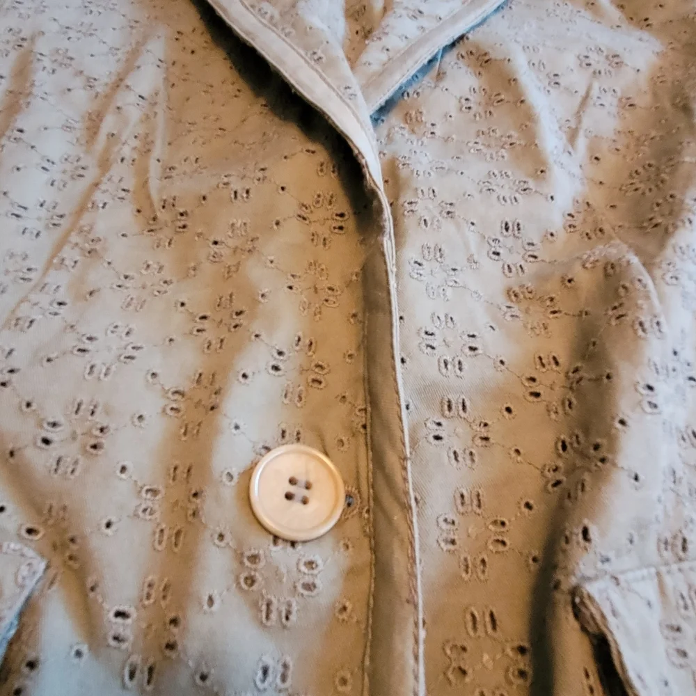 DKNY EMBROIDERED EYELET JACKET | DKNY BLAZER | DKNY JACKET | OLIVE GREEN | EUC